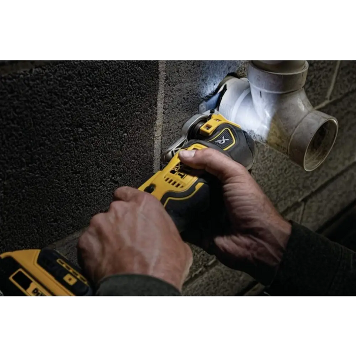 18V XR Tool Oscillating ’multi-tool’ without battery and