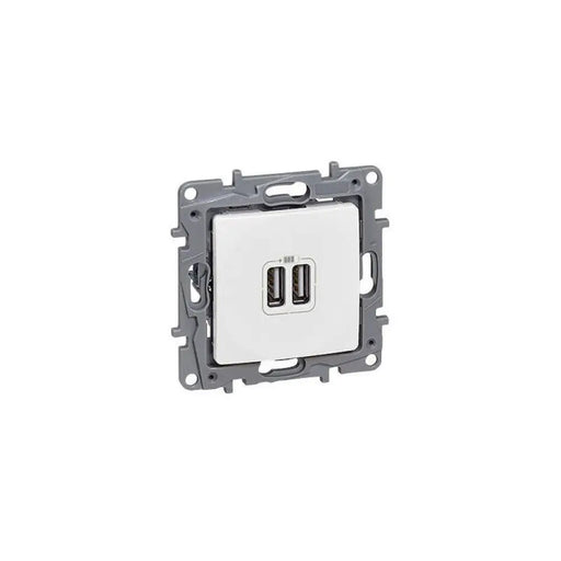 ДВОЙНА USB ЗАРЕЖДАЩА РОЗЕТКА БЯЛА LEGRAND NILOE