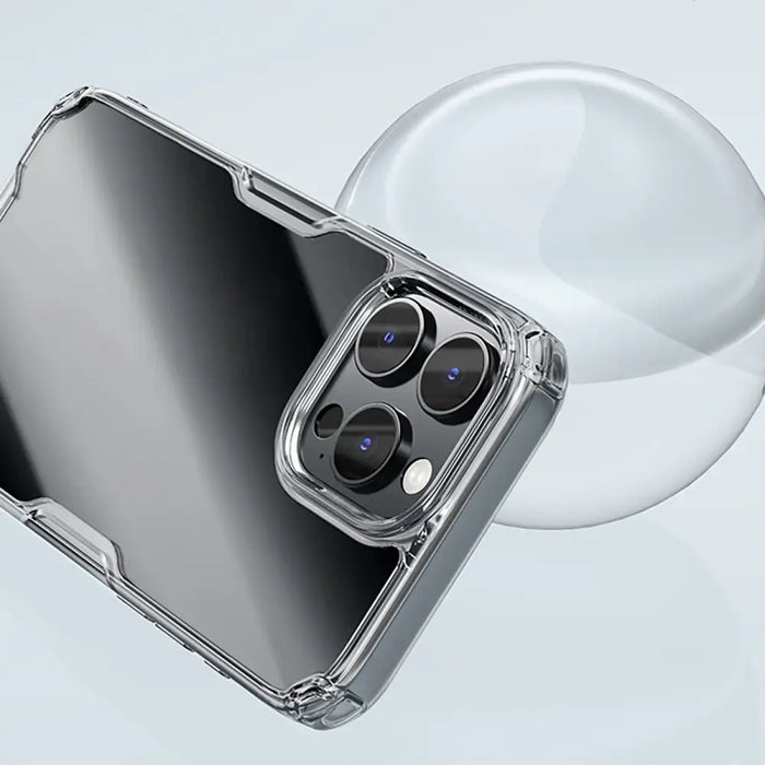 Nillkin Nature Pro Case за iPhone 16 Pro - прозрачен и бял