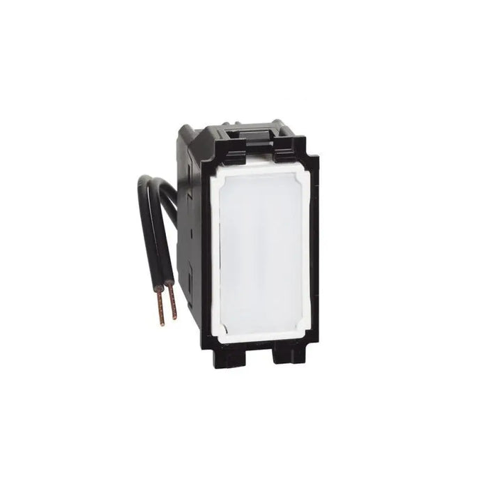 ЕДНОМОДУЛЕН КРЪСТАТ КЛЮЧ LIVING NOW LEGRAND - БЯЛ ЛЕД