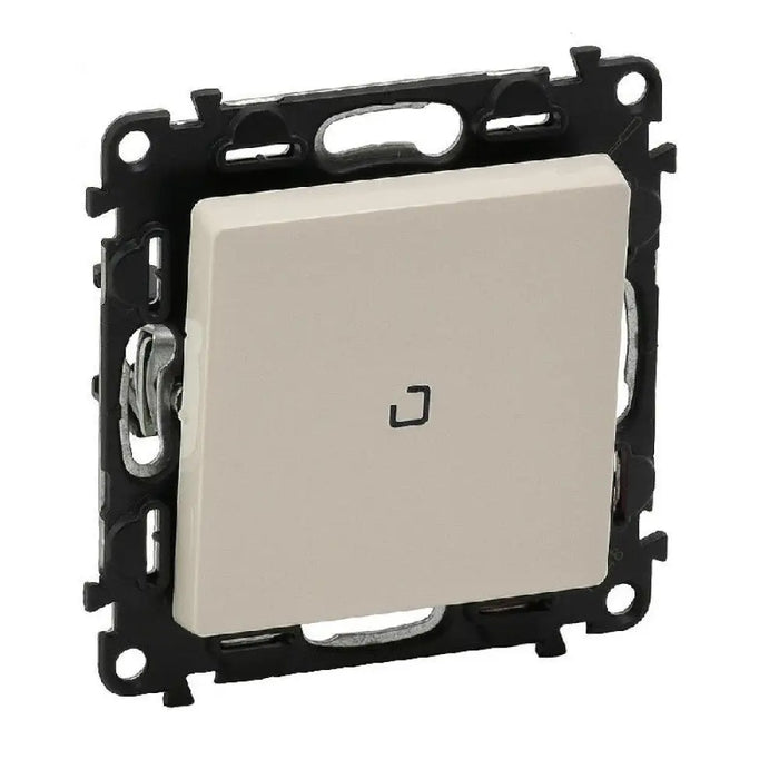 ЕДНОПОЛЮСЕН КЛЮЧ С ПОДСВЕТКА VALENA LIFE LEGRAND - КРЕМ