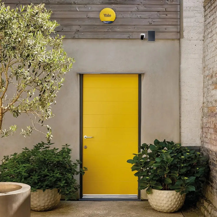 Аксесоар за охранителна камера Yale SV-SPC3W-1A-W Соларен