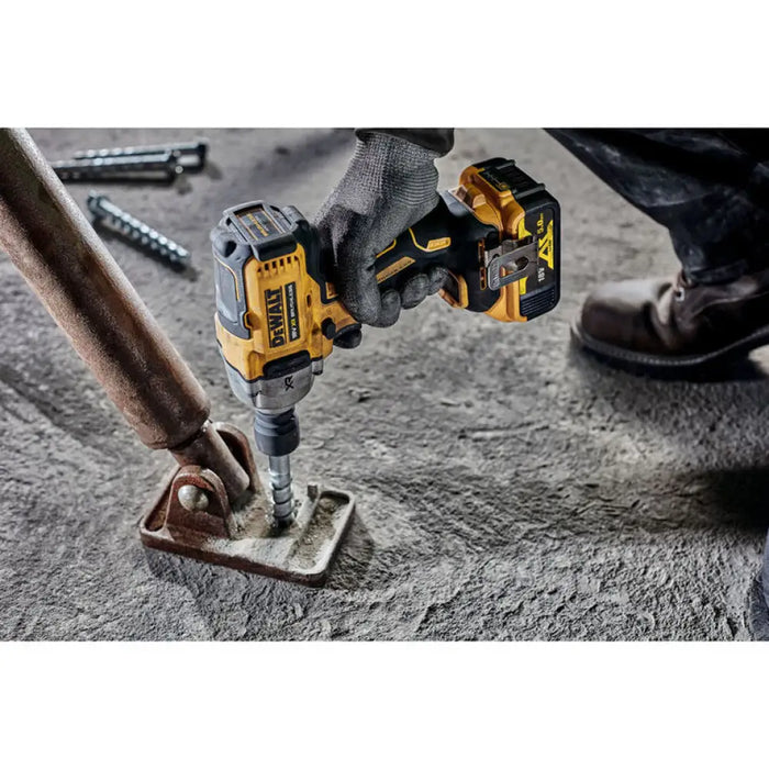 АКУМУЛАТОРЕН БЕЗЧЕТКОВ ГАЙКОВЕРТ DEWALT DCF892P2T-QW 18 V