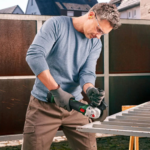 АКУМУЛАТОРЕН ЪГЛОШЛАЙФ BOSCH UNIVERSALGRIND 18V-75 18 V 125