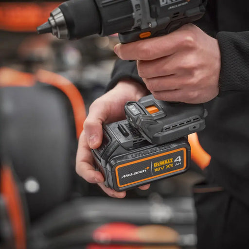 АКУМУЛАТОРНА УДАРНА БОРМАШИНА DEWALT DCD85MM2T-QW MCLAREN