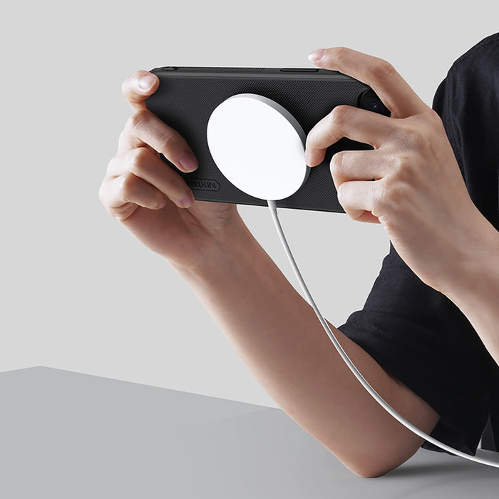 Магнитен калъф Nillkin Super Frosted Shield Pro за iPhone 16e - черен