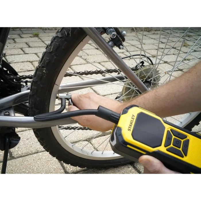 Акумулаторен компресор 12V SXIF0101 STANLEY