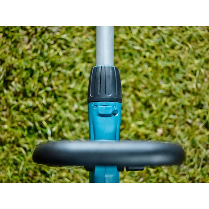 АКУМУЛАТОРЕН ТРИМЕР MAKITA DUR181RF SET