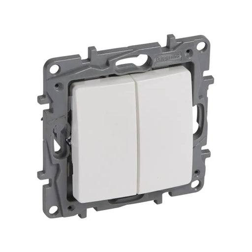 АВТОМАТИЧЕН СЕРИЕН БУТОН 6 A 250 V~ NILOE LEGRAND - БЯЛ