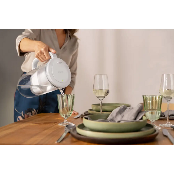 Brita Glass + 1 Maxtra Pro PP филтърна кана (сива)