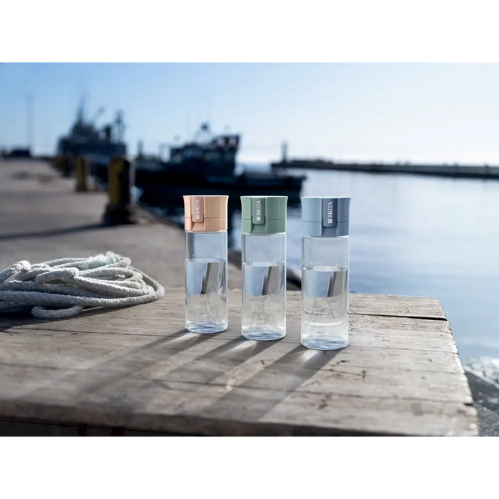 Brita Vital зелена филтърна бутилка с 2 диска