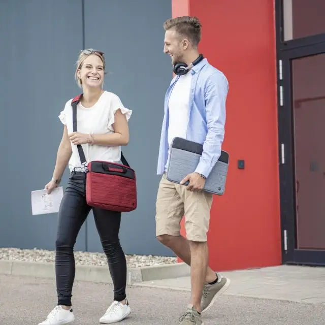 Чанта за лаптоп HAMA Tayrona До 36 cm (14.1’) Червена