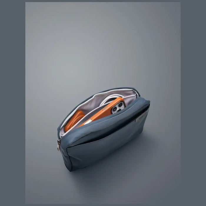 Чанта Uniq Arden Sling 2L - розова