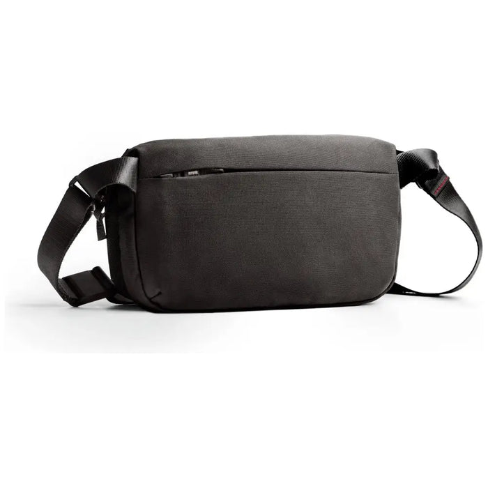 Чанта Uniq Crossbody Denver 5L - черна