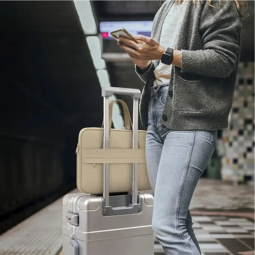 Чанта за пренасяне Tech-Protect за лаптоп 15-16’’ - бежова