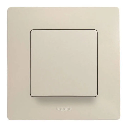 ДЕВИАТОРЕН КЛЮЧ КРЕМ LEGRAND NILOE