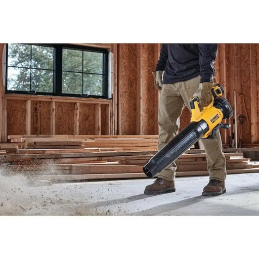 DeWALT DCMBL562P1-QW акумулаторна духалка за листа 200 км/ч