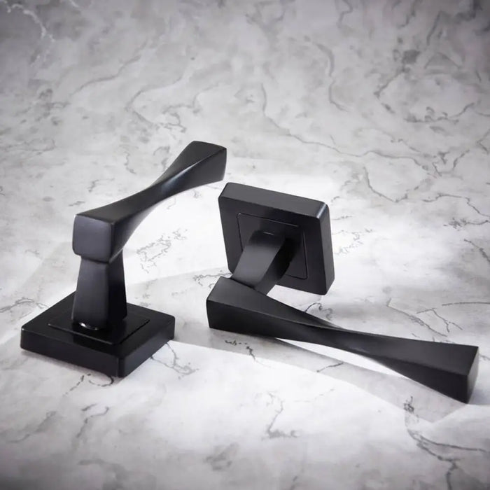 ДРЪЖКА ЗА ВРАТА YALE ВЕРОНА