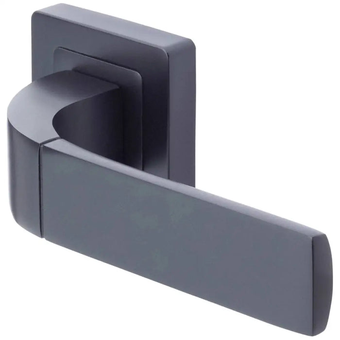 ДРЪЖКА ЗА ВРАТА YALE БОЛОНЯ