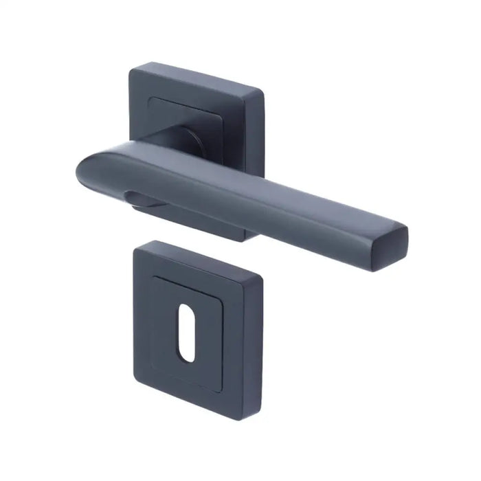 ДРЪЖКА ЗА ВРАТА YALE СИЕНА