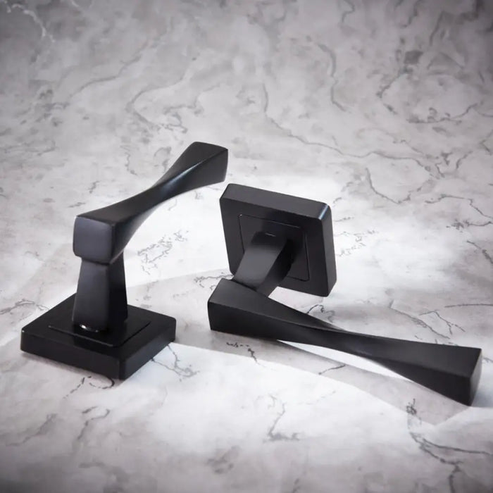 ДРЪЖКА ЗА ВРАТА YALE ВЕРОНА