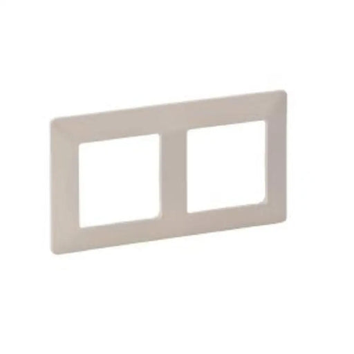 ДВОЙНА РАМКА VALENA LIFE LEGRAND - КРЕМ