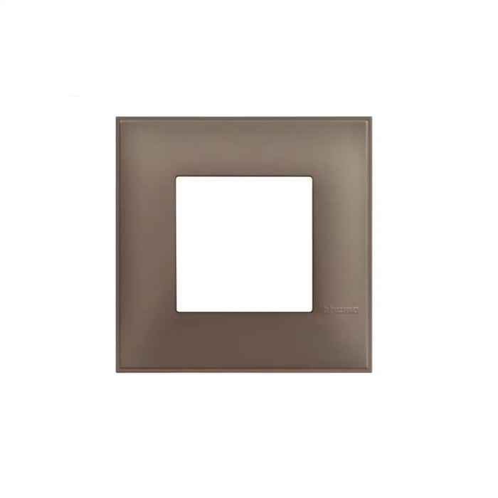 ЕДИНИЧНА РАМКА CLASSIA LEGRAND - КАФЯВ МАТ