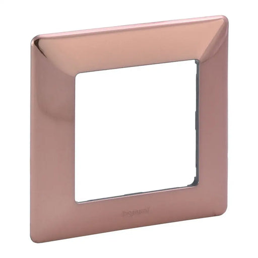 ЕДИНИЧНА РАМКА МЕД LEGRAND VALENA LIFE