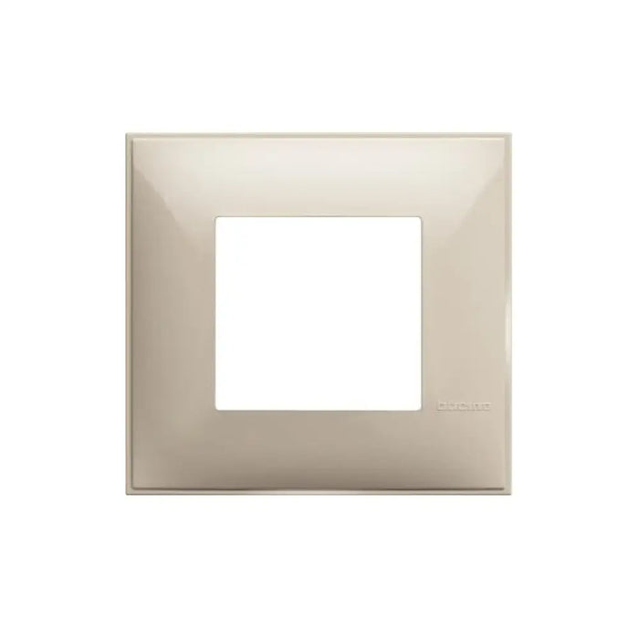 ЕДИНИЧНА РАМКА R4802CR CLASSIA LEGRAND - КРЕМ