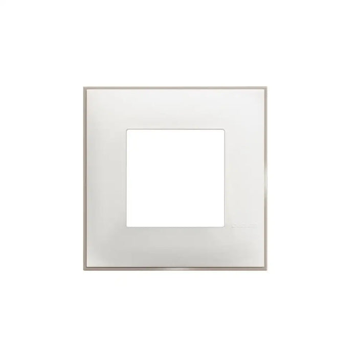 ЕДИНИЧНА РАМКА R4802WS CLASSIA LEGRAND - БЯЛ САТЕН