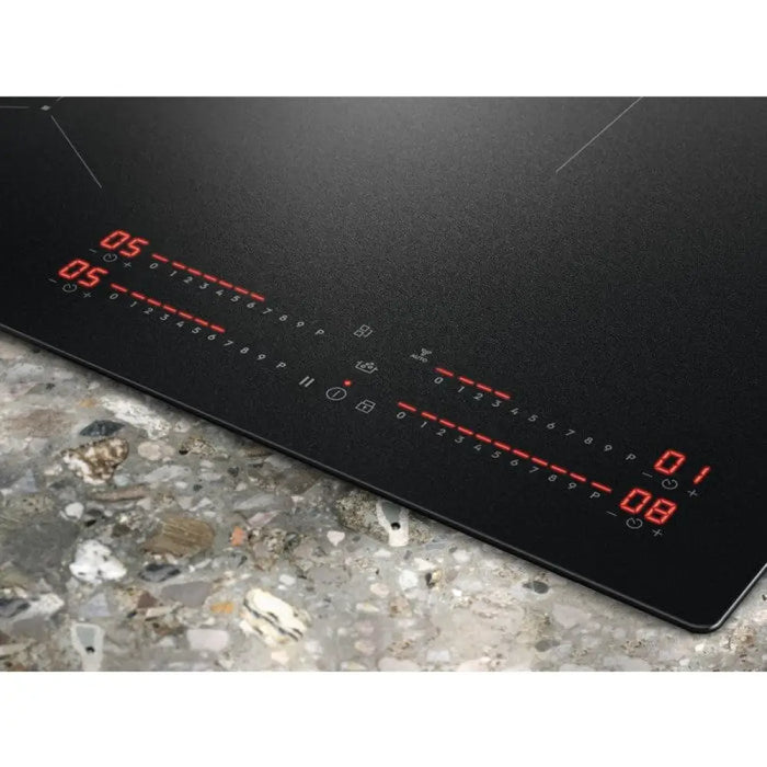 Electrolux Serie 700 EIS82453IZ Черен Зона за вграждане 80