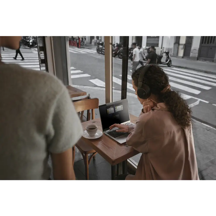 HP EliteBook 860 16 инча G11 преносим компютър Intel Core