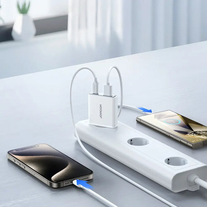 Joyroom JR-TCF14 20W USB-A USB-C супер тънко стенно зарядно