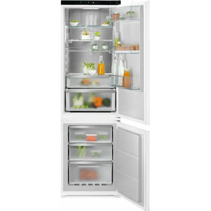 Хладилник-фризер ELECTROLUX ENC8MD18S