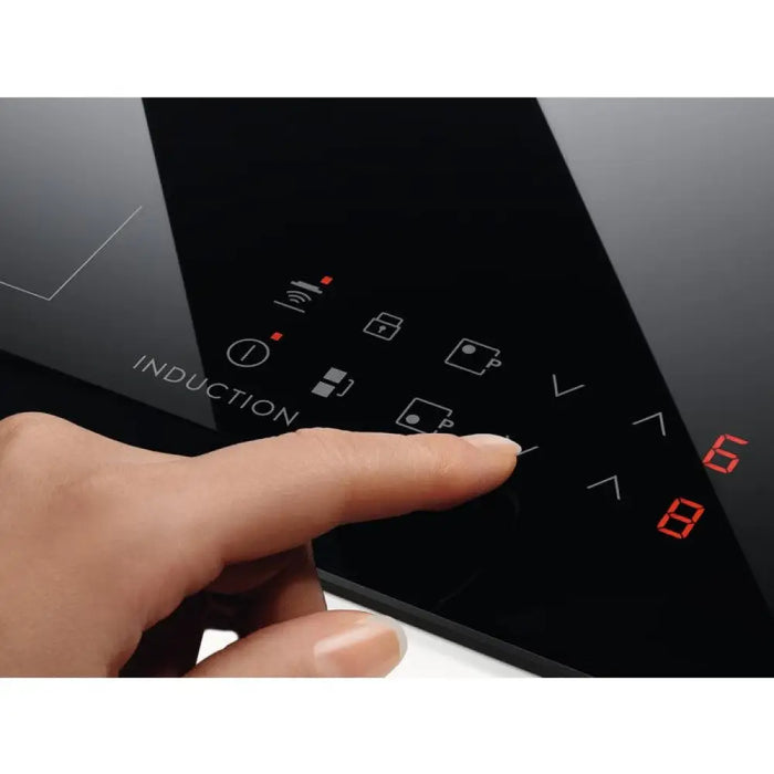 Котлон Electrolux LIR60430 Черен Зонален индукционен плот