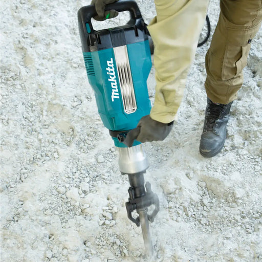 КЪРТАЧ MAKITA HM1502 49.10 J 1850 W КУФАР