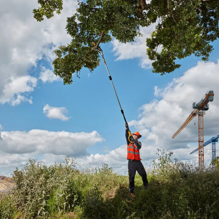 Моторен трион 18V DCMPS567N XJ DEWALT