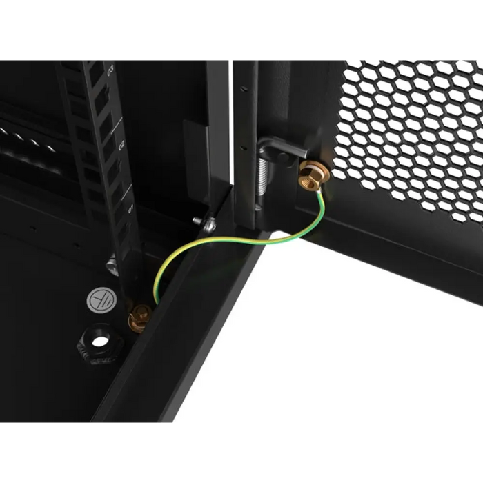 Шкаф Lanberg 19’’ стенен монтаж 6U/600x450 с перфорирана