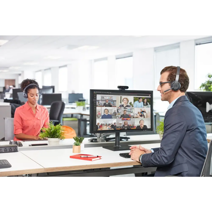 Слушалки с микрофон Logitech 981 000854 Черен