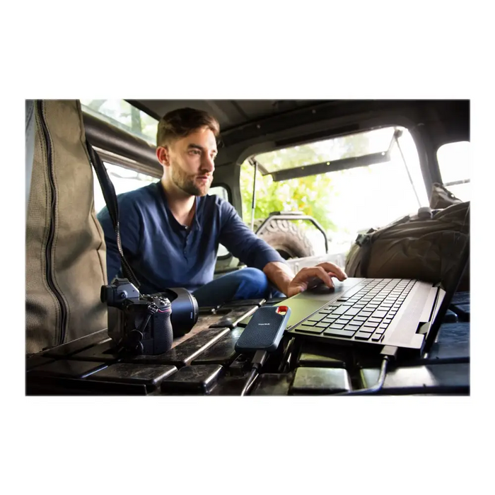 Твърд диск SanDisk Extreme SSD 1050MB/s