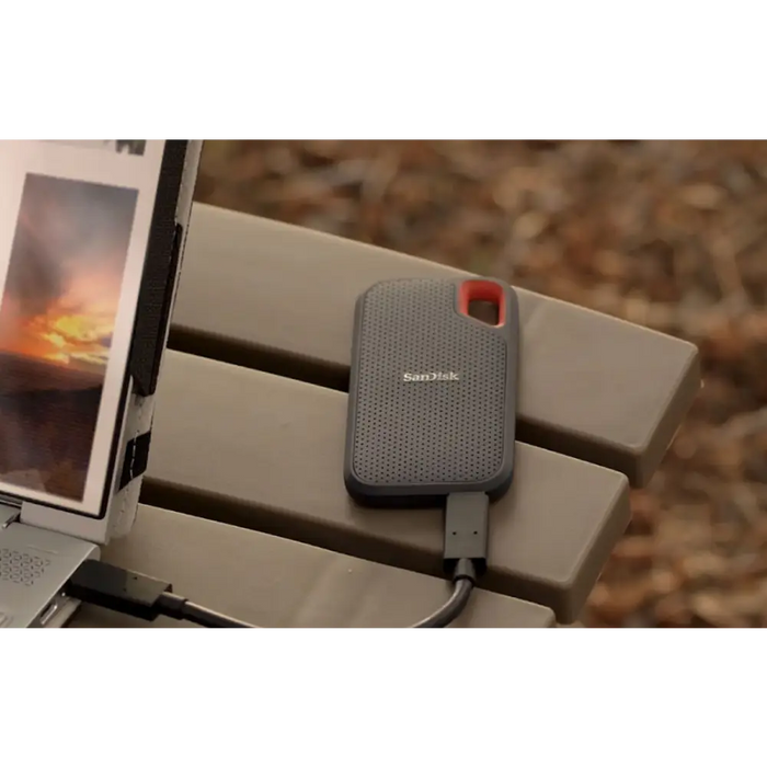 Твърд диск SanDisk SSD 550 MB/s