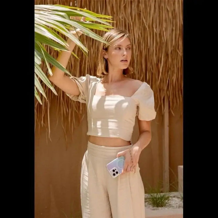 Uniq Coehl Linear Magnetic Charging Case за iPhone 16 Pro