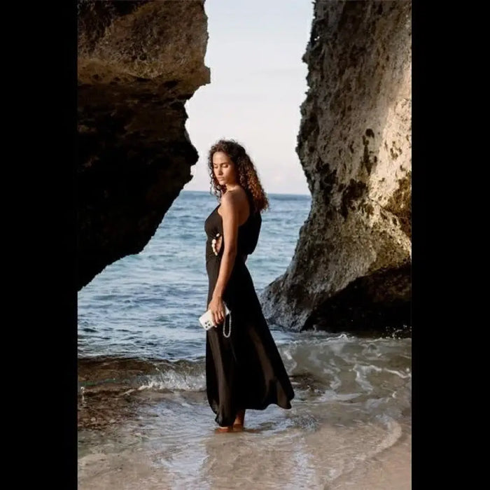 Uniq Coehl Lumino Magnetic Charging case за iPhone 16