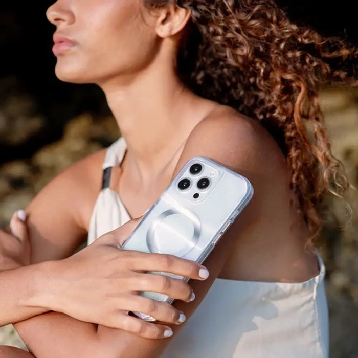 Uniq Coehl Savon Magnetic Charging Case за iPhone 16 Pro