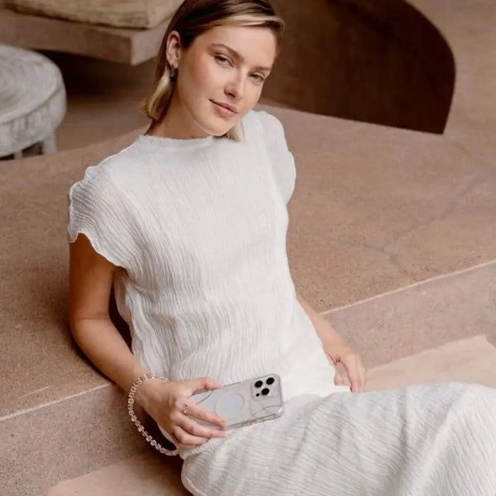 Uniq Coehl Verdure Magnetic Charging Case за iPhone 16 Pro