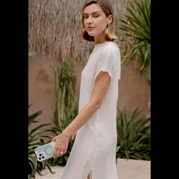 Uniq Coehl Willow Magnetic Charging Case за iPhone 16 Pro