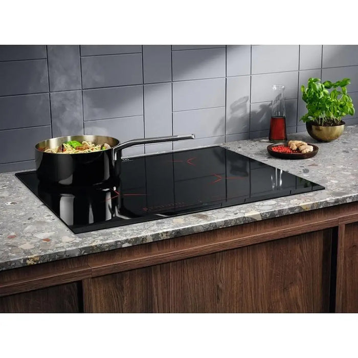 Вграден керамичен плот Electrolux EIP6446*** Индукционен