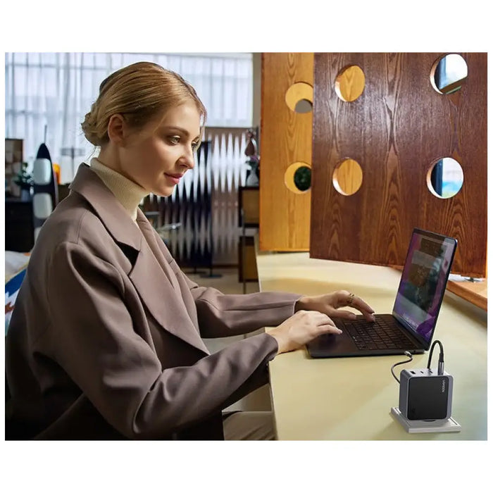 ЗАРЯДНО 220V 3xUSB-C,1xUSB A,GaN,100W X565 UGREEN