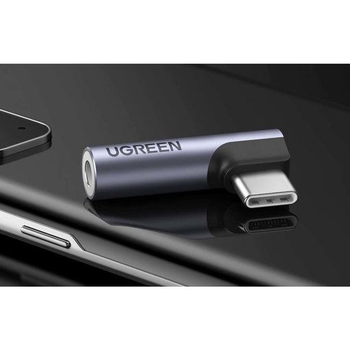 Аудио адаптер UGREEN AV154 USB-C към мини жак 3.5mm