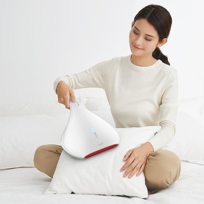 Дезинфекцираща прахосмукачка с ултравиолетова лампа срещу